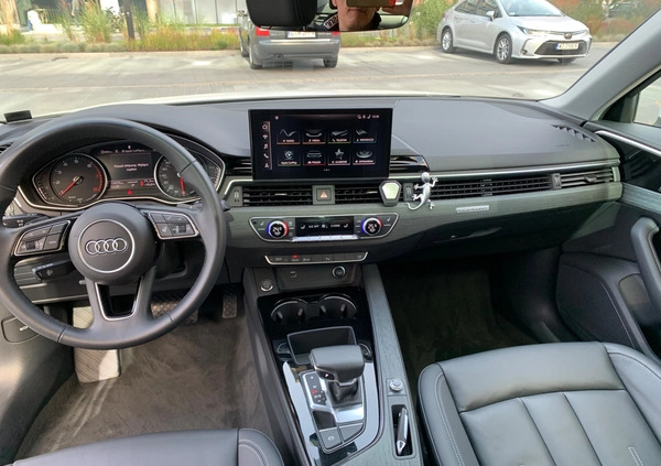Audi A4 cena 115000 przebieg: 28000, rok produkcji 2021 z Kraków małe 137